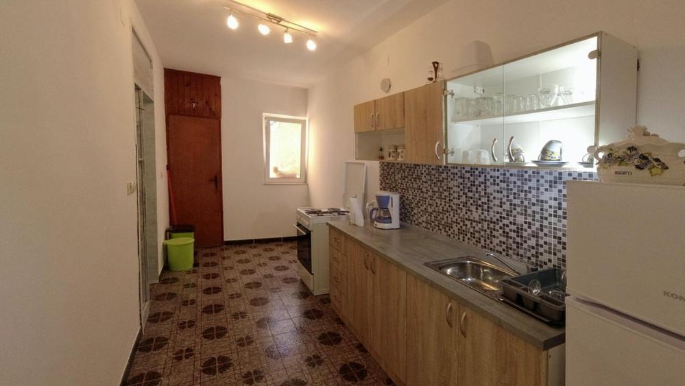 Apartman Dolores Kuciste Bagian luar foto