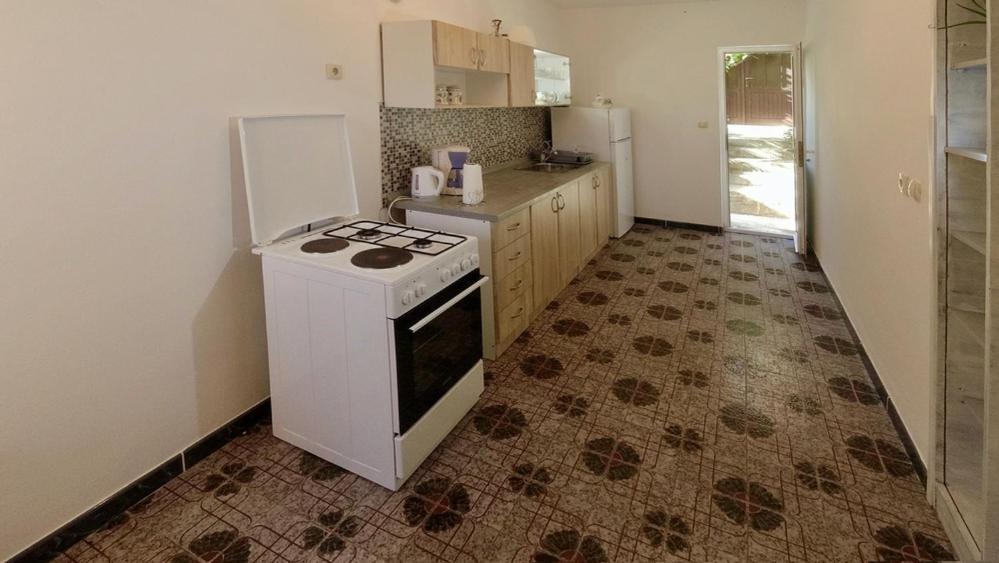 Apartman Dolores Kuciste Bagian luar foto